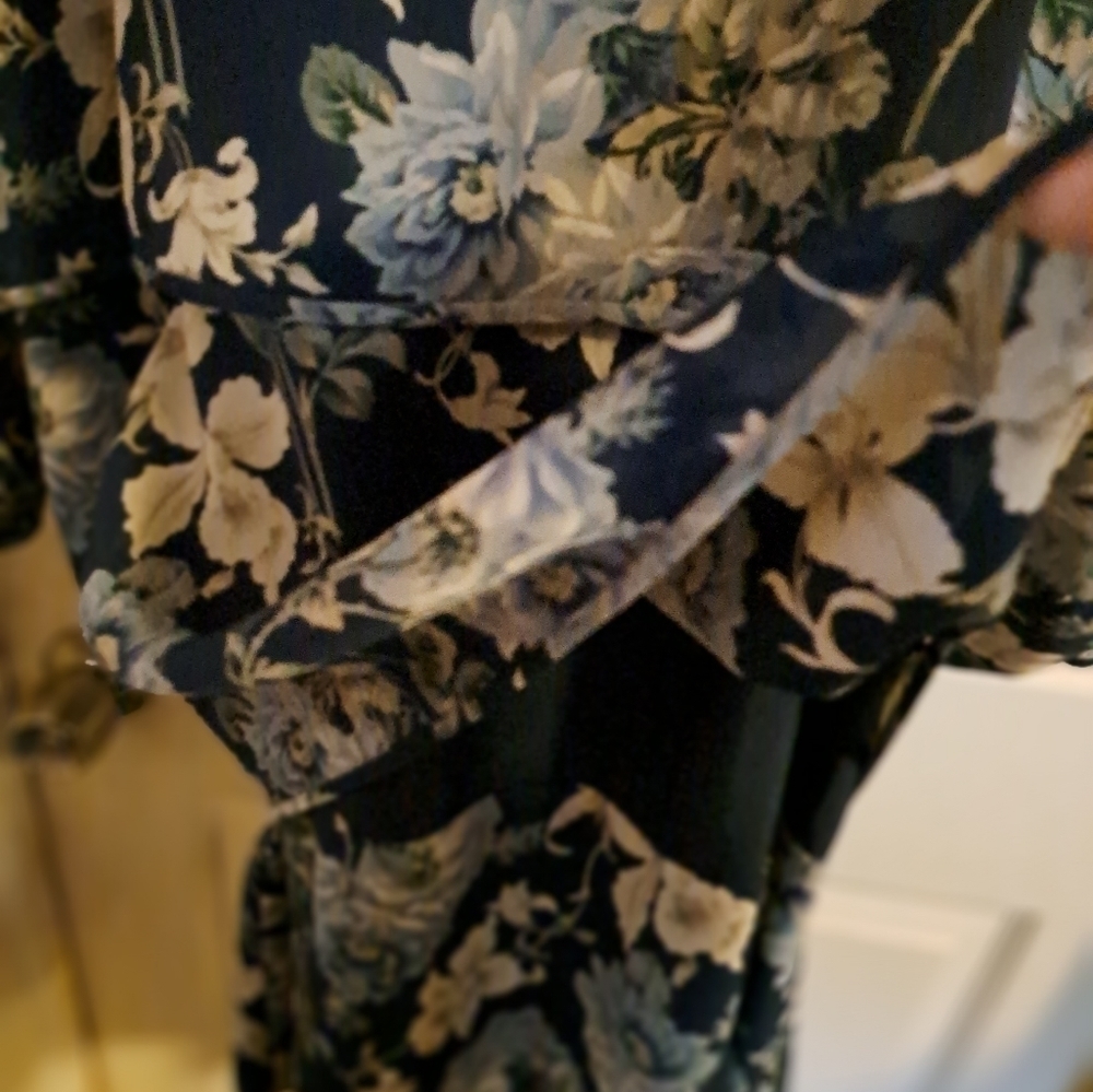 Talbots layerd Floral dress size 12 - Picture 7 of 8